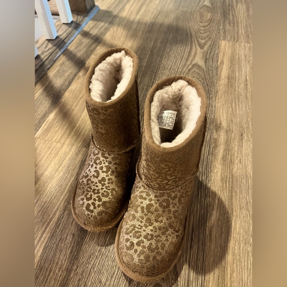 Children’s uggs